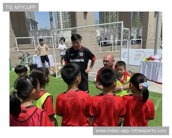 勒沃库森计划开展校园足球计划扩大青训储备 勒沃库森计划开展校园足球计划扩大青训储备