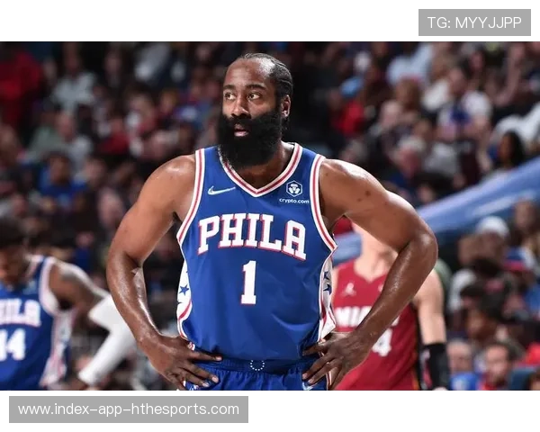 哈登最后一攻引爆热议！76 人球迷怒喊：被犯规了