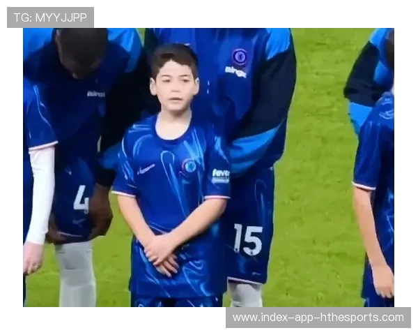 谁说球童没前途？NCAA冠军用行动打脸！，nba球童