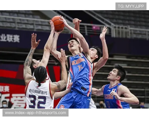 联赛第10轮冠军争夺战打响 球队调整阵容,冠军十一人阵容推荐 联赛第10轮冠军争夺战打响 球队调整阵容,冠军十一人阵容推荐